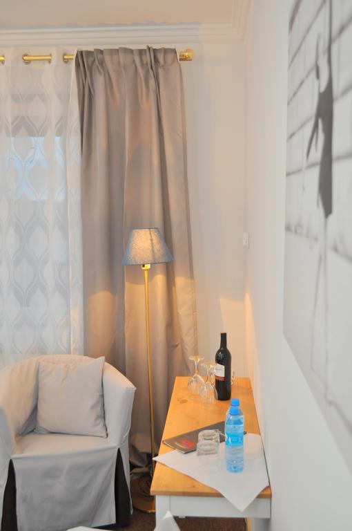 Acwador Hotel Pleszew Bagian luar foto
